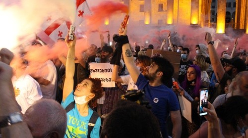 Участники акции протеста в Тбилиси. 20 июня 2020 года. Фото Инны Кукуджановой для "Кавказского узла"