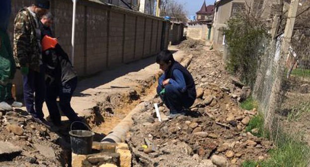 Водопровод в селе Геджух. Фото: пресс-служба администрации села http://admingedjuh.ru/sobytiya/7908-v-sele-gedzhukh-pod-rukovodstvom-glavy-sela-provoditsya-remont-vodoprovodnoj-sistemy