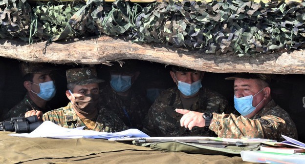 Военнослужащие армянской армии. Фото пресс-службы МО Армении http://mil.am/hy/news/8298