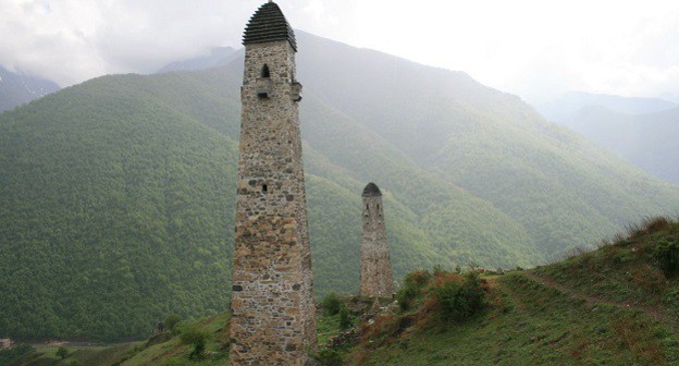 Башни в Джейрахско-Ассинском заповеднике. Фото: пресс-служба Джейрахско-Ассинского государственного историко-архитектурного и природного музея-заповедника / страница учреждения "ВКонтакте" 