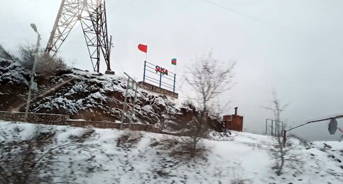 Въезд в Шуши с азербайджанским и турецким флагами, декабрь 2020. Фото Давида Симоняна для "Кавкаазского узла"