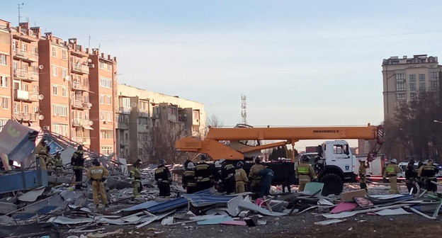 Последствия взрыва в супермаркете "Магнит" во Владикавказе.  Фото пресс-службы МЧС https://15.mchs.gov.ru/deyatelnost/press-centr/operativnaya-informaciya/4383495