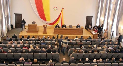 Заседание парламента Южной Осетии. Фото: официальный сайт парламента Южной Осетии http://www.parliamentrso.org/