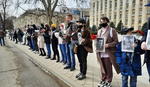 Пикет в память о Немцове в Краснодаре. Фото Анны Грицевич для "Кавказского узла"