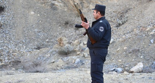 Азербайджанский полицейский в Нагорном Карабахе. Фото Азиза Каримова для "Кавказского узла"