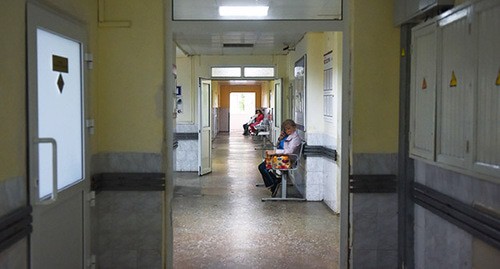 Больничный коридор. © Фото Елены Синеок, Юга.ру