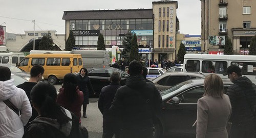 Заложники были захвачены в магазине одежды во Владикавказе. 12 апреля 2021 г. Фото Томы Агкацевой для "Кавказского узла"