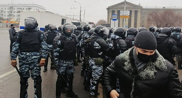 Силовики на месте акции в поддержку Навального. Волгоград, 31 января 2021 г. Фото Татьяны Филимоновой для "Кавказского узла"