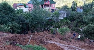 Жилой дом и дороги в Аджарии повреждены после оползней