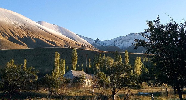 Гегамасар. Фото Valen1988 https://uk.wiki.hereiszyn.com/wiki/Ґегамасар 