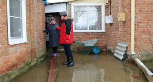 Пострадавшее от наводнения домовладение на Кубани.  Фото: пресс-служба краевой администрации

