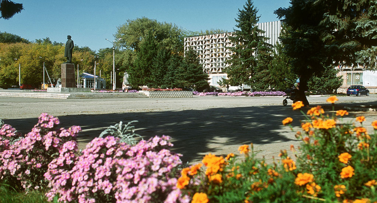 Зерноград Ростовской области. Фото Антон Денисенко  https://ru.wikipedia.org/wiki/Зерноград