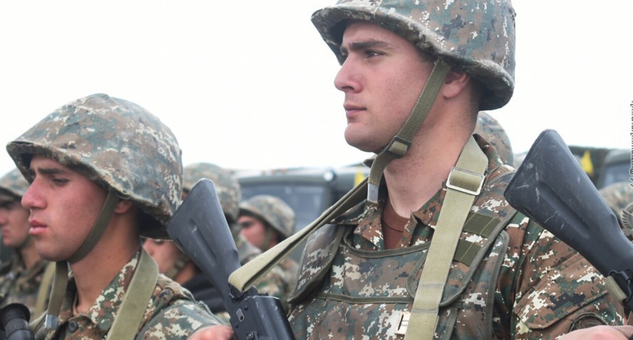 Военнослужащие армянской армии. Фото пресс-службы МО Армении