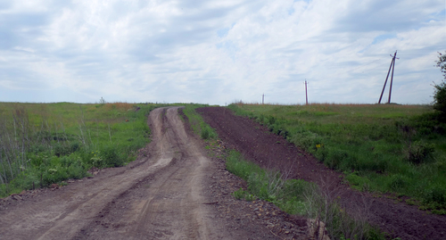 Дорога, на которую жалуются жители поселка Малого. Фото Сергея Снежина для "Кавказского узла"
