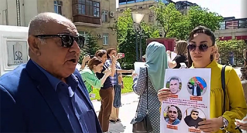 Акция протеста перед зданием посольства Германии в Баку. 31 мая 2022. Фото: ToplumTV