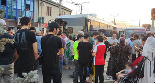 Полиция пресекла новую попытку махачкалинцев перекрыть движение