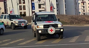 Красный Крест перевез семь больных из Степанакерта в Ереван