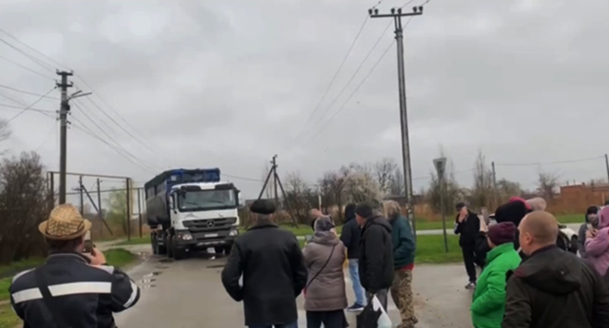 Силовики разогнали акцию протеста в станице Полтавской - Кавказский Узел