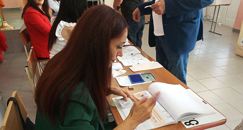 На избирательном участке в Ереване. 17 сентября 2023 г. Фото Тиграна Петросяна для "Кавказского узла"
