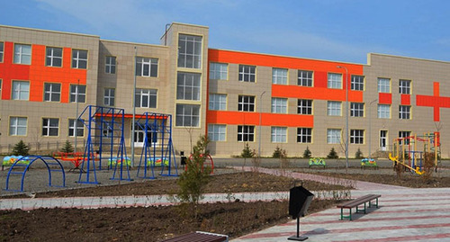 Школа в Дагестане. Фото: https://riadagestan.ru/upload/iblock/a65/a65dc78456555687807aac3cc35daaf8.JPG