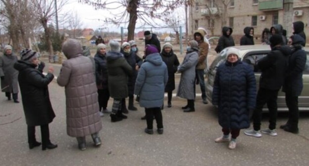 Кавказский Узел | Астраханцы борются против несправедливых начислений за  отопление