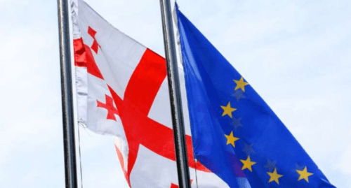 Флаги Грузии и ЕС. Фото с сайта "Аджара ТВ", https://www.ajaratv.ge/article/57863