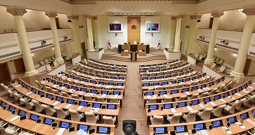 Парламент Грузии. Фото: Interpressnews.ge https://ru.wikipedia.org