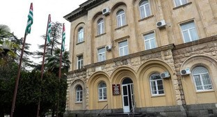 Аналитиков удивила предложенная президентом Абхазии поправка в Конституцию о праве роспуска парламента