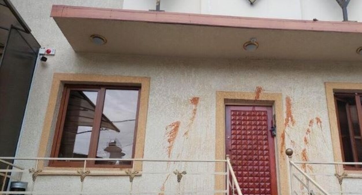 Нападение на синагогу в Ереване. Фото: haqqin.az https://haqqin.az/news/296280