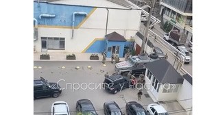 Источники сообщили об обыске в клубе Абдуманапа Нурмагомедова
