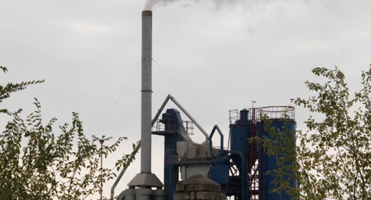Асфальтобитумный завод в Волгоградской области, фото: riac34.ru