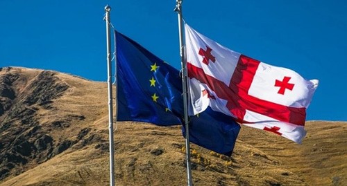 Флаги Грузии и Евросоюза. Фото: https://musavat.biz