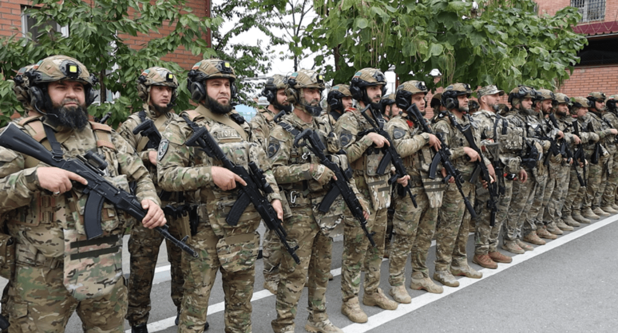 Сводный отряд "Ахмат" МВД по Чечне перед отправкой в зону военной операции. 19 сентября 2024 года. Фото: "Грозный Информ" https://www.grozny-inform.ru