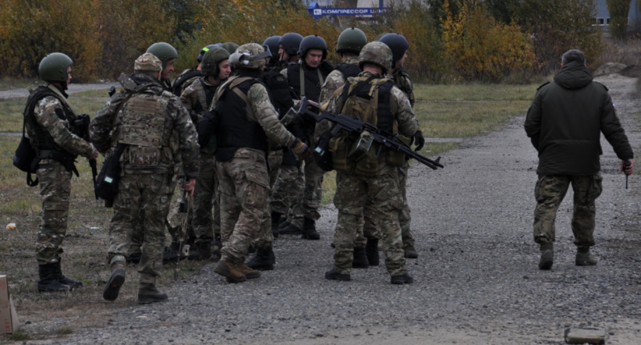 Силовики в Ставропольском крае. В 2024 году в регионе жертв зафиксировано не было. Фото: НАК РФ, http://nac.gov.ru/antiterroristicheskie-ucheniya/komandno-shtabnoe-uchenie-v-stavropolskom-krae-0.html#&gid=1&pid=7
Силовики в Ставропольском крае. В 2024 году в регионе жертв зафиксировано не было. Фото: НАК РФ, http://nac.gov.ru/antiterroristicheskie-ucheniya/komandno-shtabnoe-uchenie-v-stavropolskom-krae-0.html#&gid=1&pid=7