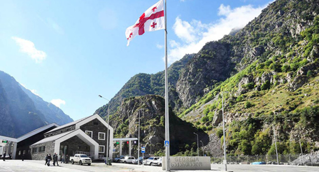 Пункт пропуска при въезде в Грузию. Фото: Новости-Грузия https://www.newsgeorgia.ge/ Пункт пропуска при въезде в Грузию. Фото: Новости-Грузия https://www.newsgeorgia.ge/