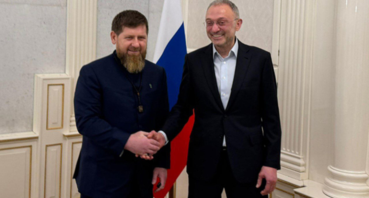 Рамзан Кадыров (слева) и Сулейман Керимов. Фото: https://t.me/RKadyrov_95/6328 Рамзан Кадыров (слева) и Сулейман Керимов. Фото: https://t.me/RKadyrov_95/6328