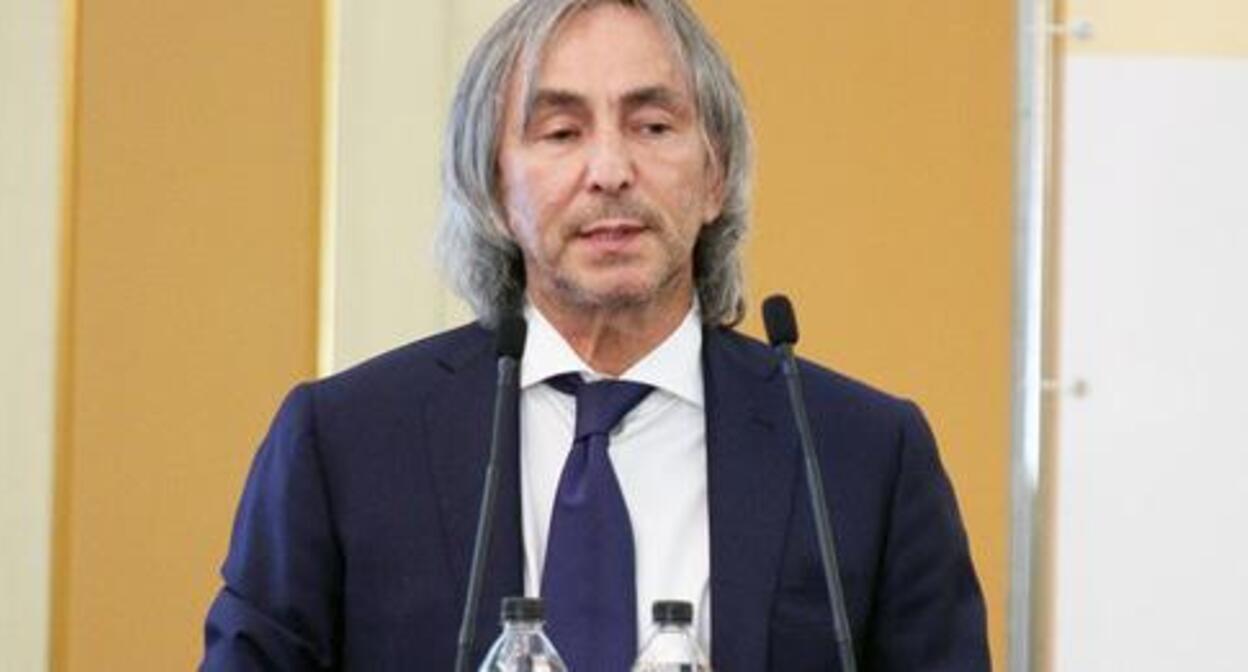 Умар Джабраилов. Стоп-кадр из видео пользователя Моя Столица https://www.youtube.com/watch?v=g8_nNnME1co Умар Джабраилов. Стоп-кадр из видео пользователя Моя Столица https://www.youtube.com/watch?v=g8_nNnME1co