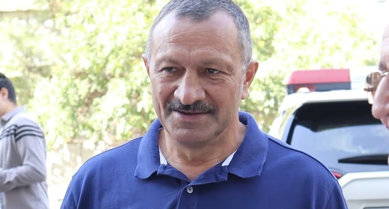 Тофиг Ягублу. Кадр видео Meydan TV www.youtube.com/watch?v=nudyELACHPI Тофиг Ягублу. Кадр видео Meydan TV www.youtube.com/watch?v=nudyELACHPI