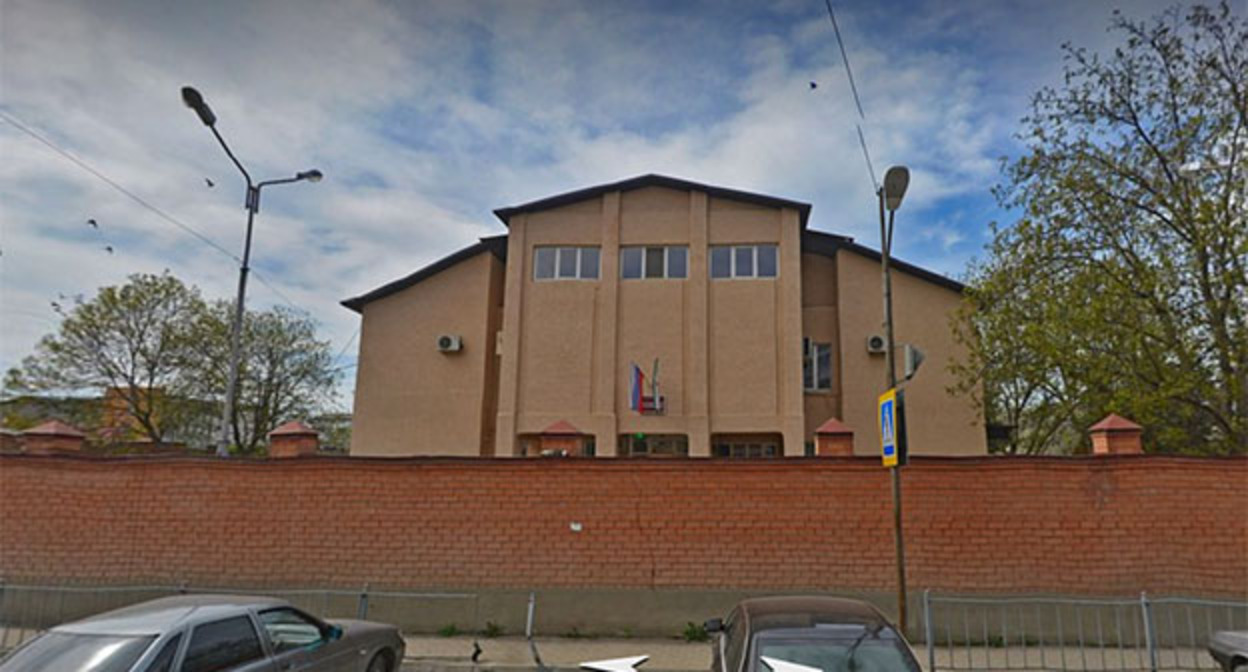Назрановский районный суд Ингушетии. Фото: https://yandex.ru/maps/org/ Назрановский районный суд Ингушетии. Фото: https://yandex.ru/maps/org/
