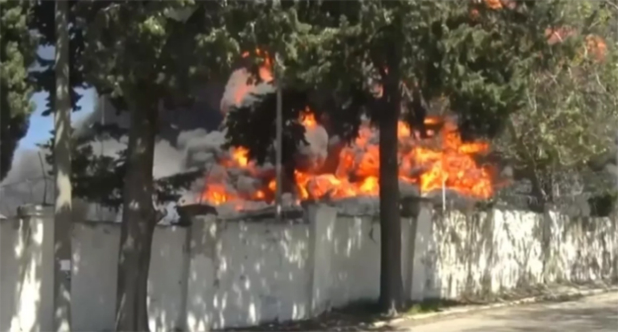 Пожар в Туапсе. 28 апреля 2026 г. Скриншот видео Скриншот видео https://t.me/opershtab23/15822 Пожар в Туапсе. 28 апреля 2026 г. Скриншот видео Скриншот видео https://t.me/opershtab23/15822