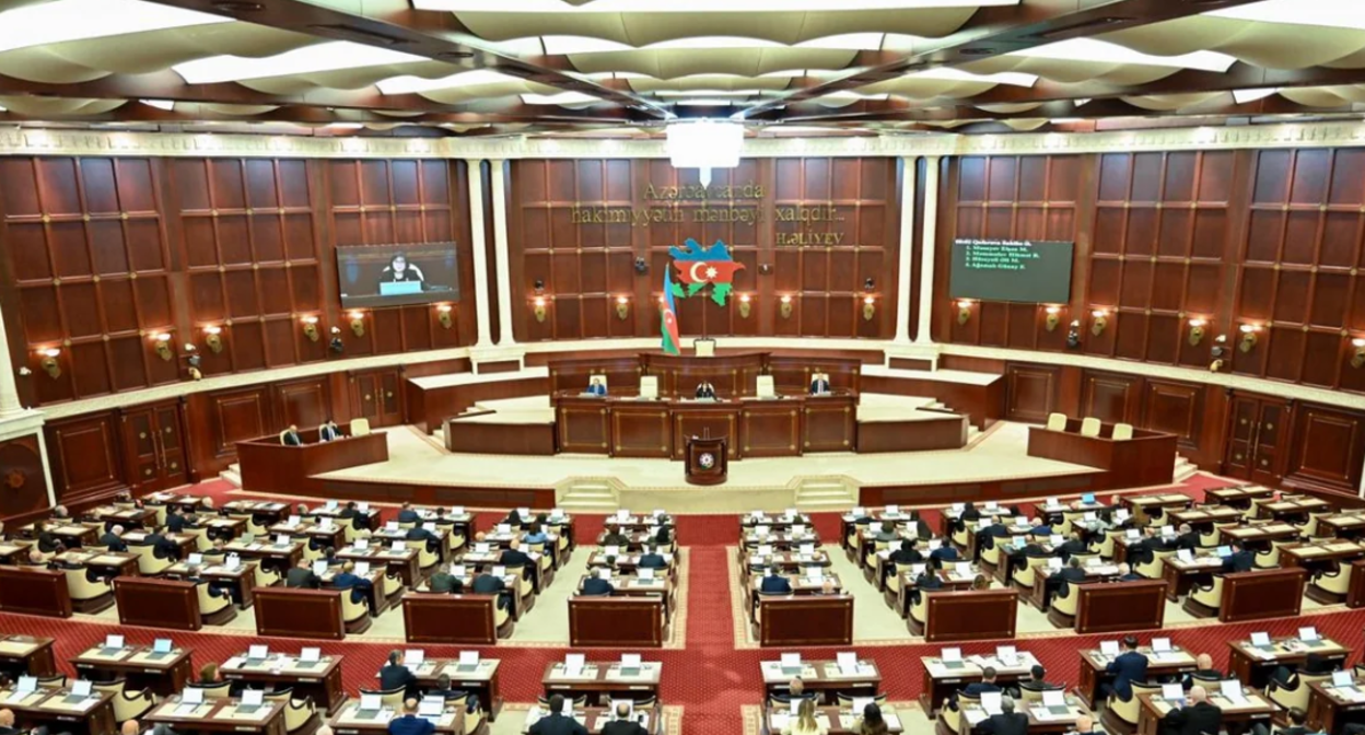 Парламент Азербайджана. Скриншот фото Report? https://report.az/ru/vneshnyaya-politika/azerbajdzhan-priostanavlivaet-sotrudnichestvo-s-evroparlamentom Парламент Азербайджана. Скриншот фото Report? https://report.az/ru/vneshnyaya-politika/azerbajdzhan-priostanavlivaet-sotrudnichestvo-s-evroparlamentom