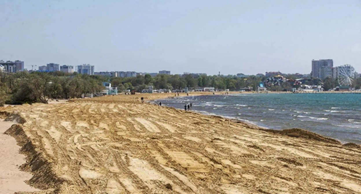 Пляж в Анапе. 13 мая 2026 г. Фото: https://t.me/opershtab23/16020 Пляж в Анапе. 13 мая 2026 г. Фото: https://t.me/opershtab23/16020