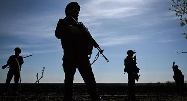 Военнослужащие. Иллюстрация создана "Кавказским узлом" при помощи ИИ в программе Copilot Военнослужащие. Иллюстрация создана "Кавказским узлом" при помощи ИИ в программе Copilot