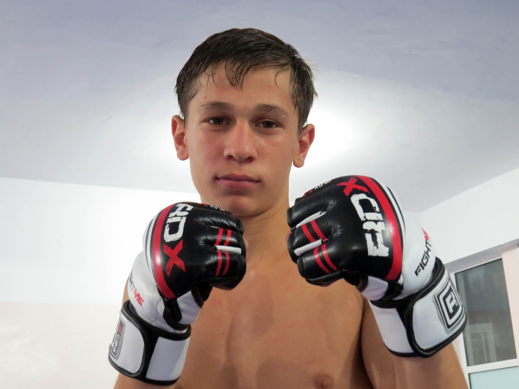 Аршак Григорян, чемпион Армении 2104  среди юношей по тайскому боксу.