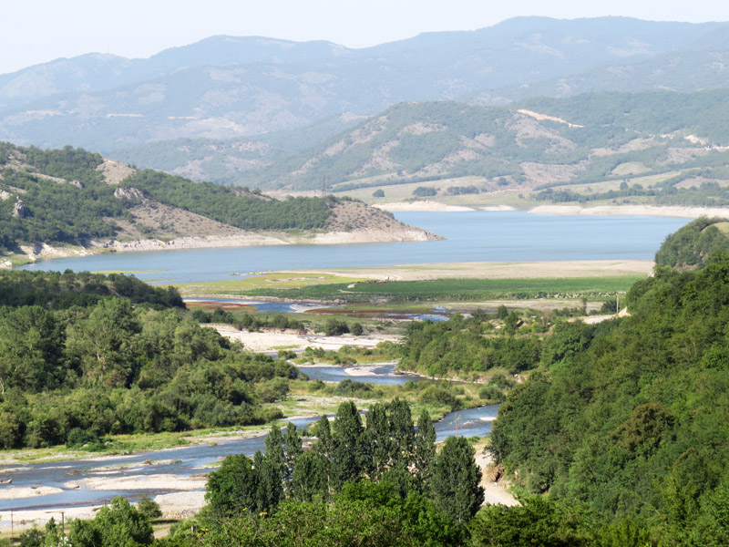 Река Тер-тер вливается в Сарсангское водохранилище.